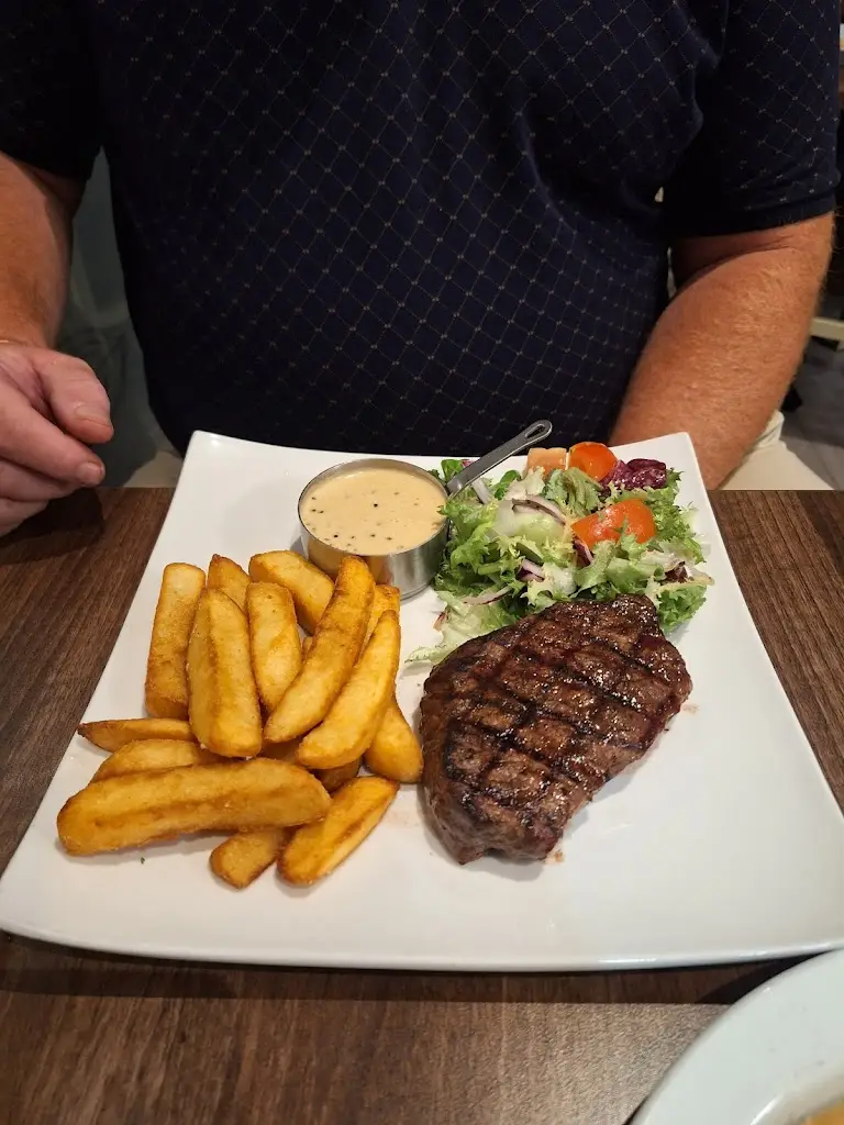 sharon smith_Bella e Buona Italian Restaurant_Blaenau Gwent_review