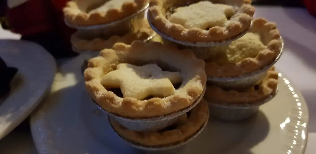 Menu_The Castle Inn_Blaenau Gwent_image_2