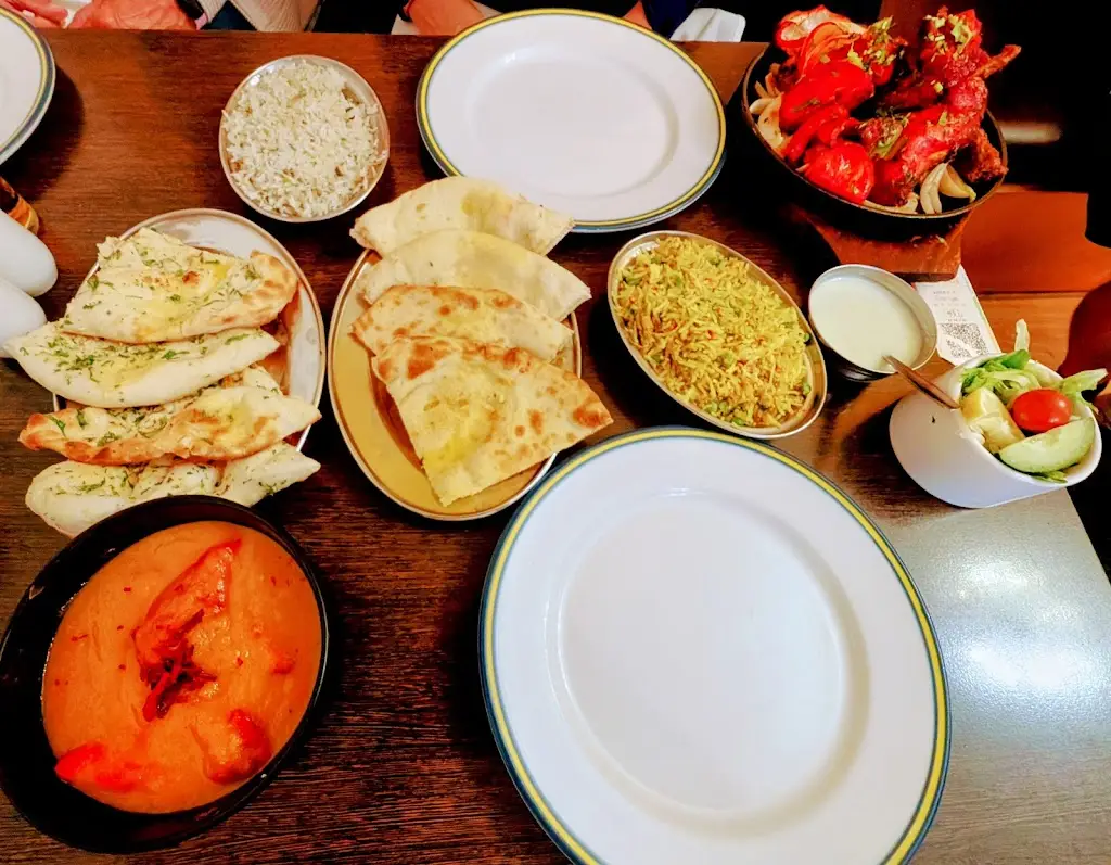 Sarisa Indian Kitchen_Beaumaris_slider_image_3