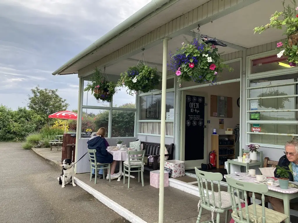 Martin Waring_Happy Valley Pavilion Cafe_Beaumaris_reseña