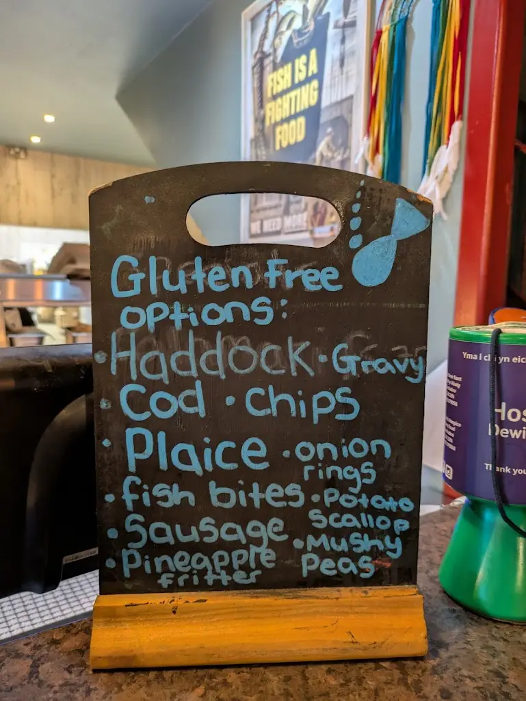 Rebecca Saxton_Dockshack_Beaumaris_review