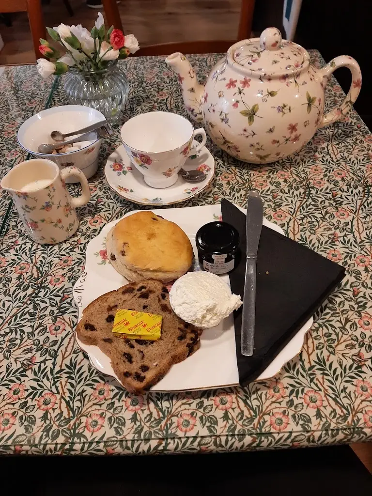 Menu_Beau's Tea Rooms_Beaumaris_image_6