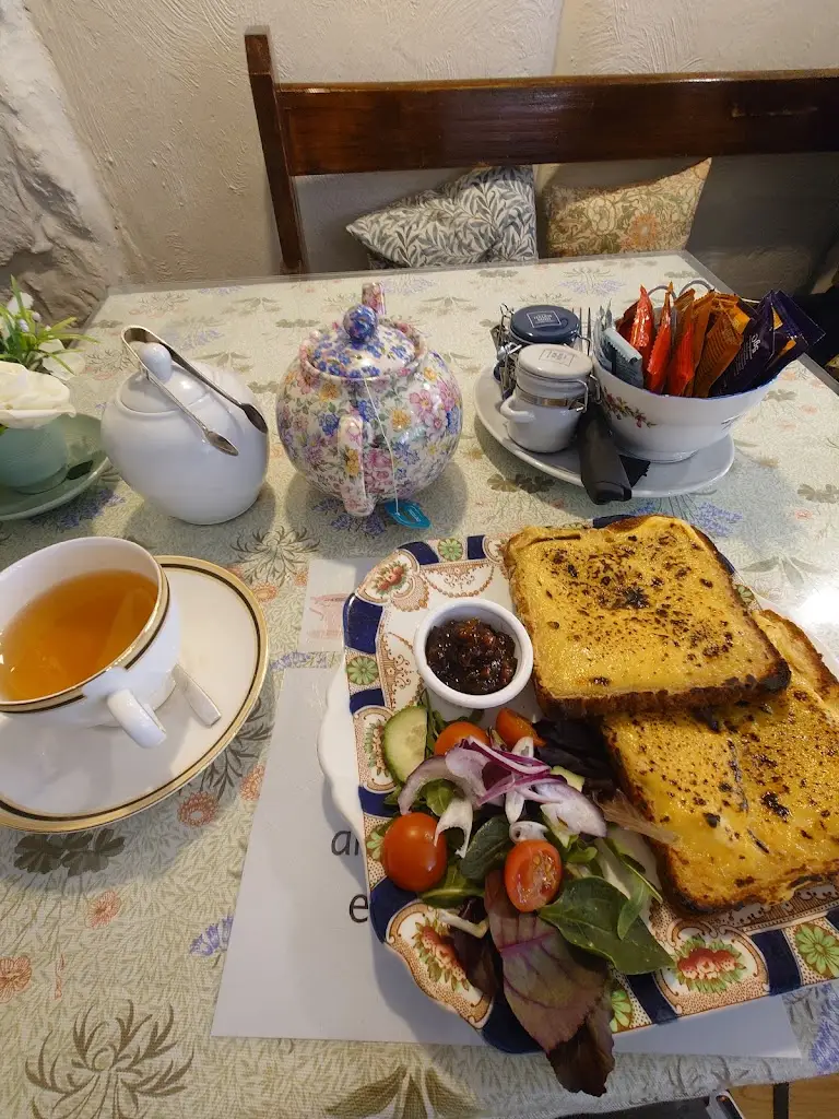 Menu_Beau's Tea Rooms_Beaumaris_image_9