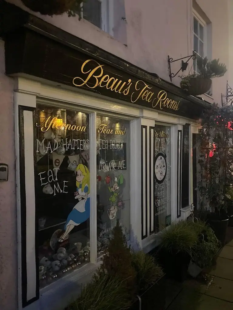 Beau's Tea Rooms restaurant in Beaumaris