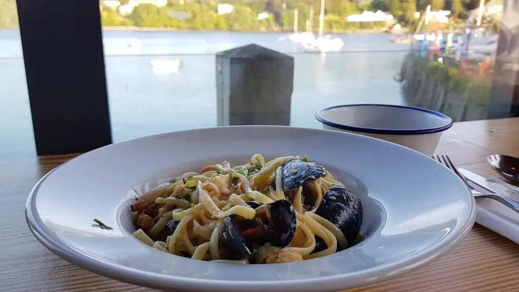 Menu_Dylan's Menai Bridge_Beaumaris_image_6