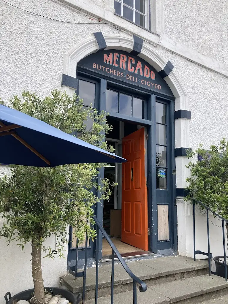 May Croft_Mercado_Beaumaris_review
