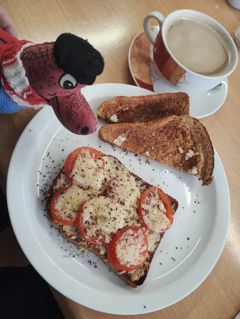 Menu_De Niros_Blaenau-Ffestiniog_image_8