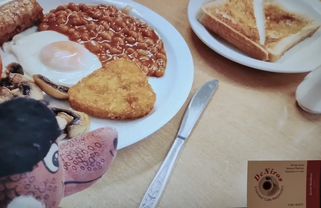 Menu_De Niros_Blaenau-Ffestiniog_image_9