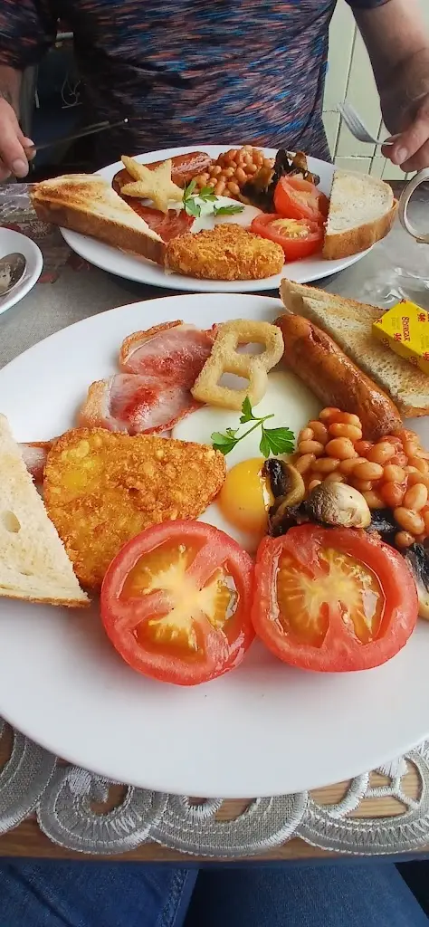 Clare Williams_The Bridge Cafe_Blaenau-Ffestiniog_review