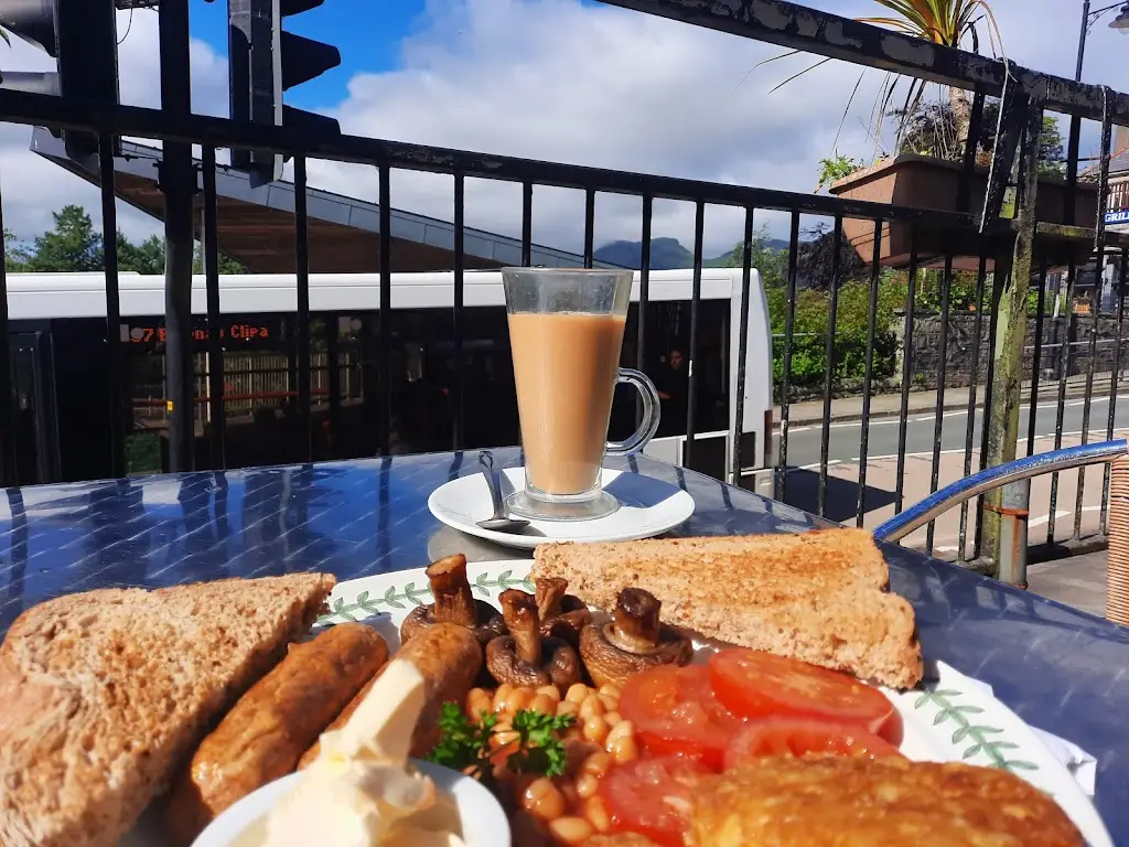 The Bridge Cafe_Blaenau-Ffestiniog_slider_image_3