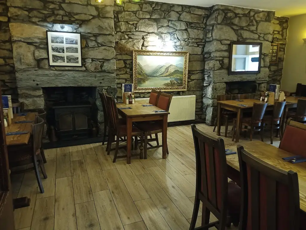 The Grapes Hotel, Bar & Restaurant_Blaenau-Ffestiniog_slider_image_2