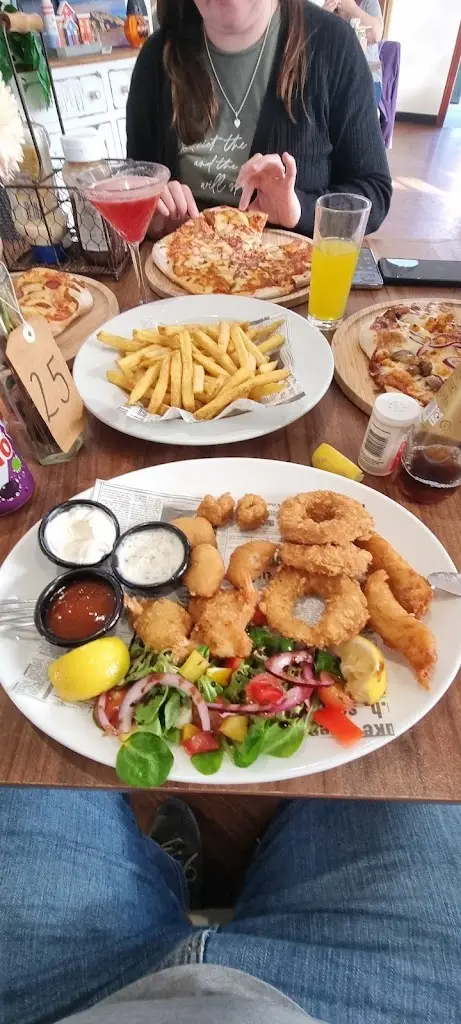 James Kettle_The Sands_Borth_review