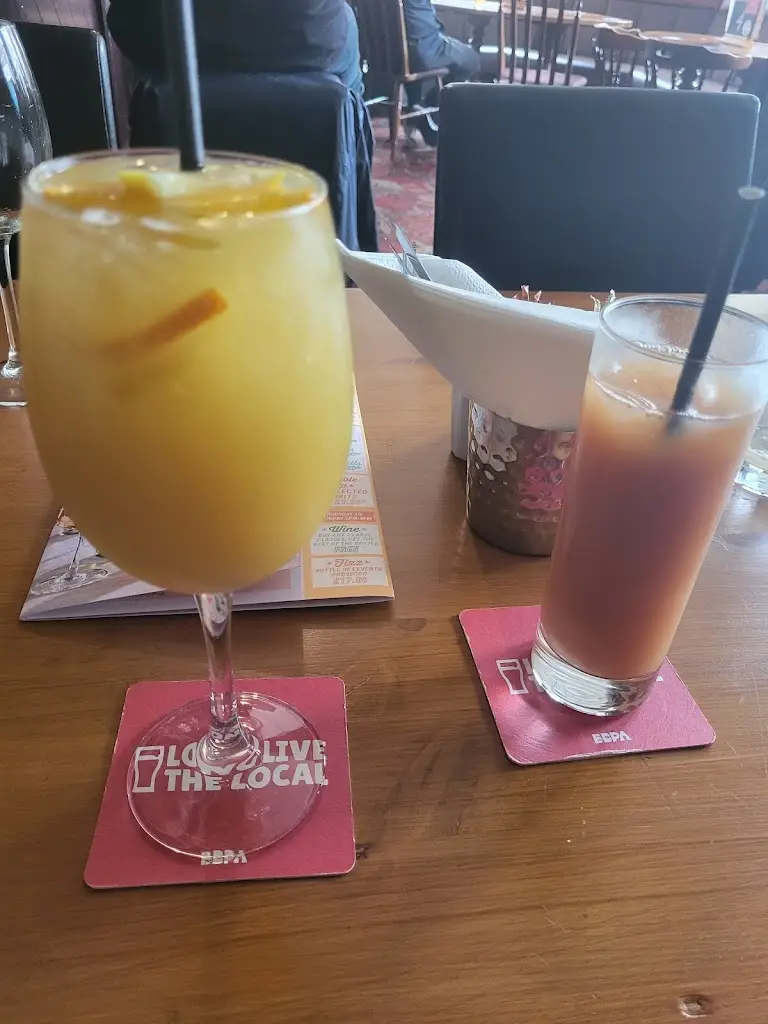 Lara Megan Brown_The George & Dragon_Abergele_review