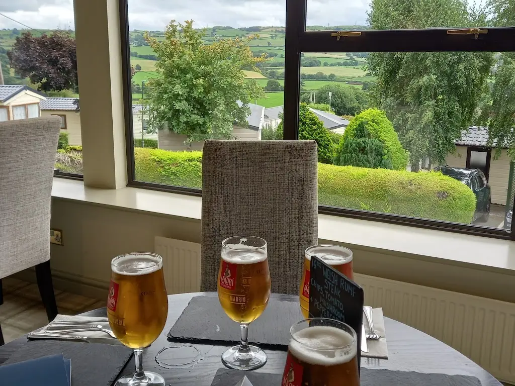 Menu_The Cliffs Restaurant_Abergele_imagen_5