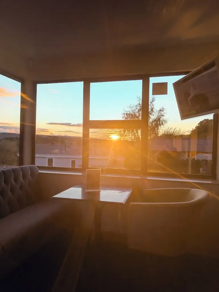 Steven Lawton_The Cliffs Restaurant_Abergele_reseña