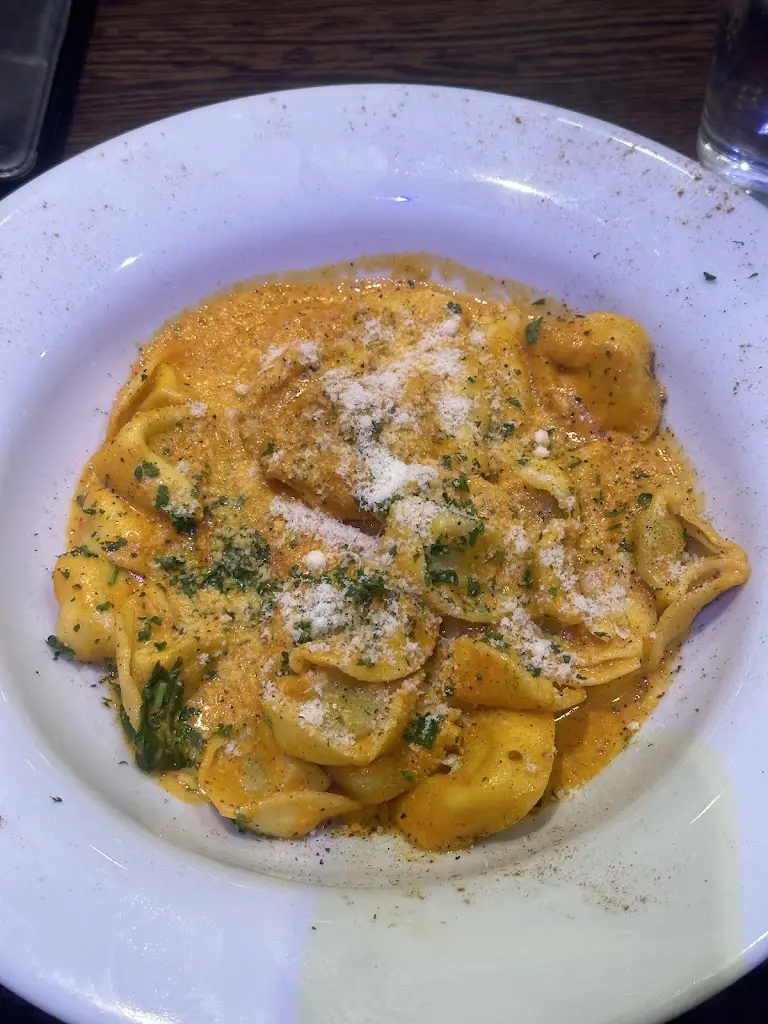 Georgia Fredericks_Laviano's Italian Restaurant_Bitton_review