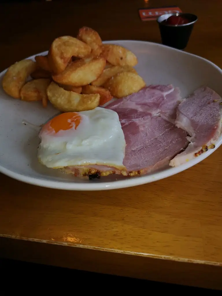 Menu_The Hollybush Pub_Bitton_image_7