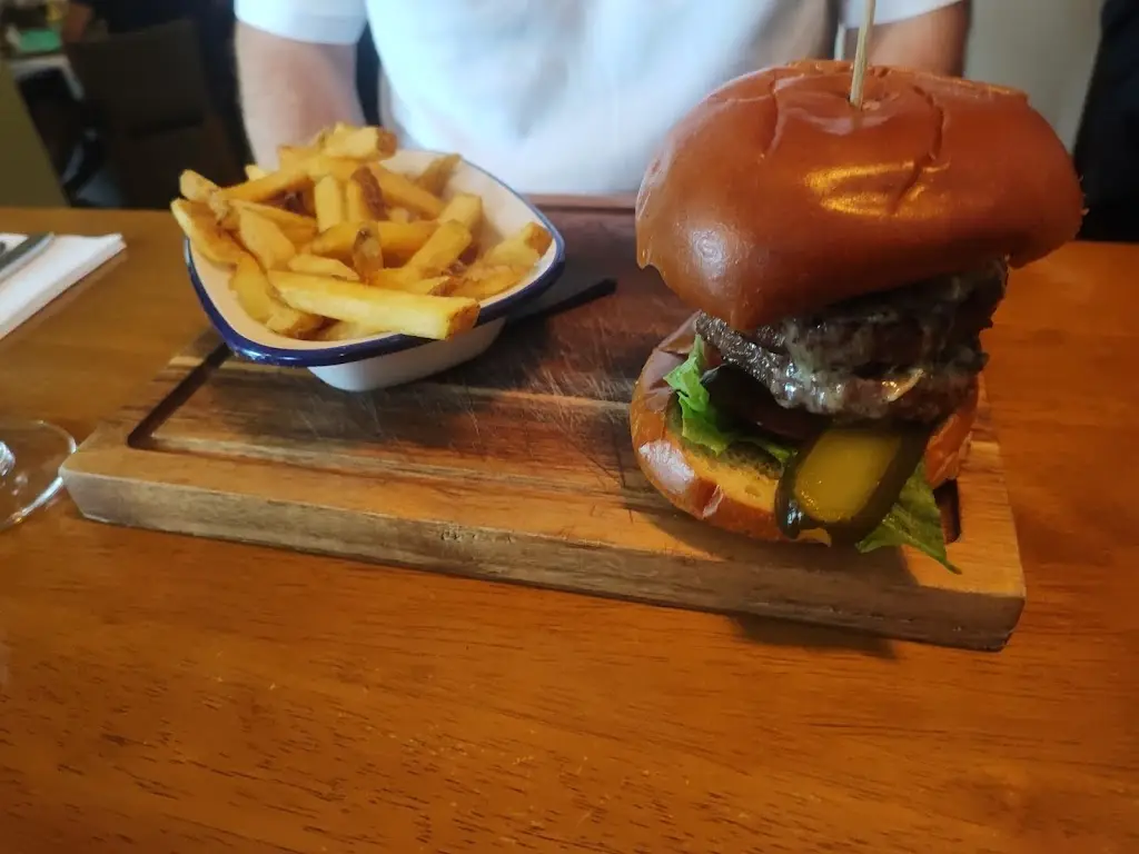 Menu_The Hollybush Pub_Bitton_image_9