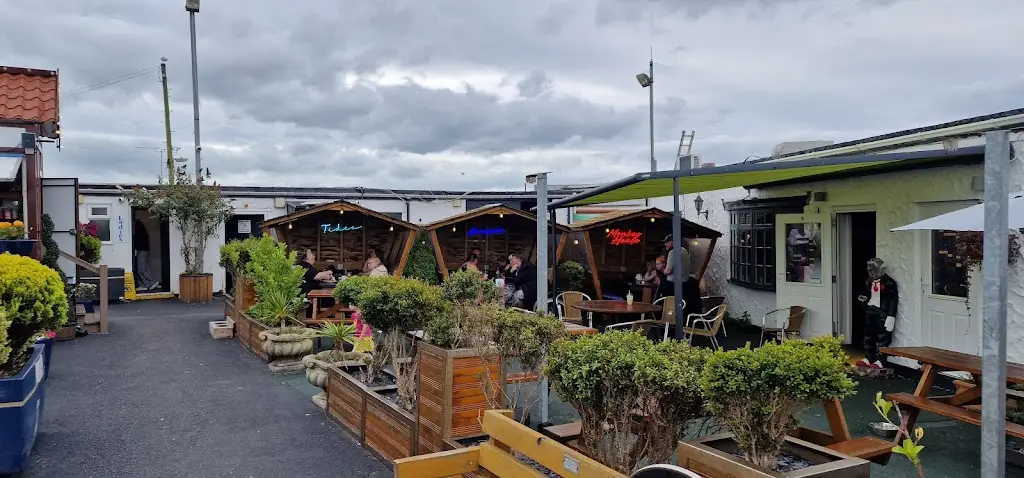 Knightly's Bar_Abergele_slider_image_3