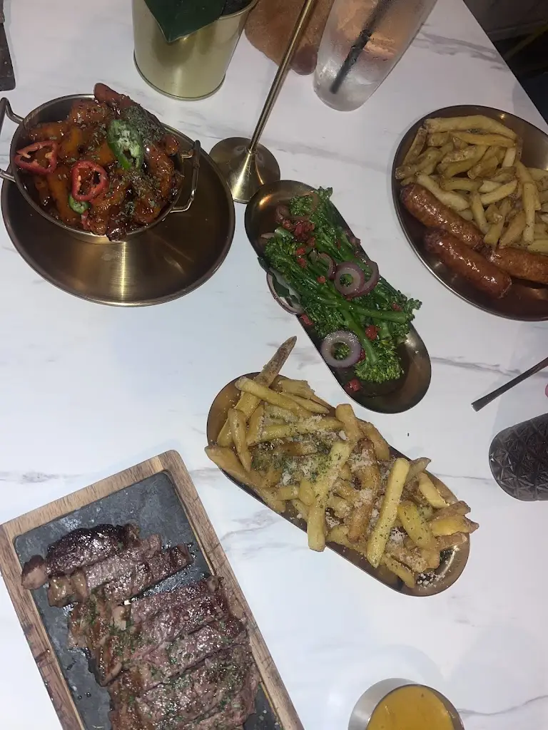 Kirsty Sture_Carnivore By The Mine_Blaengwynfi_review