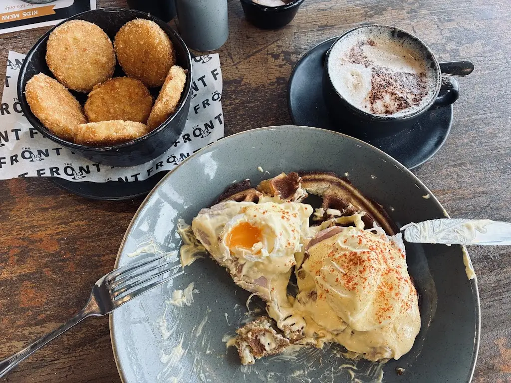 sarah pearce_The Front_Blaengwynfi_review