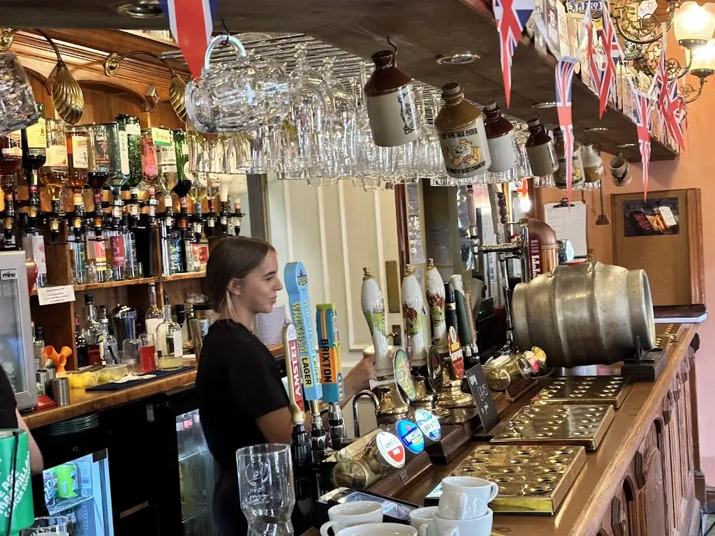 Mahesh Subramaniam_The Angel Inn_Blaengwynfi_review