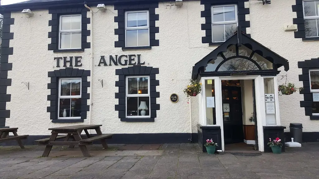 The Angel Inn_Blaengwynfi_slider_image_1
