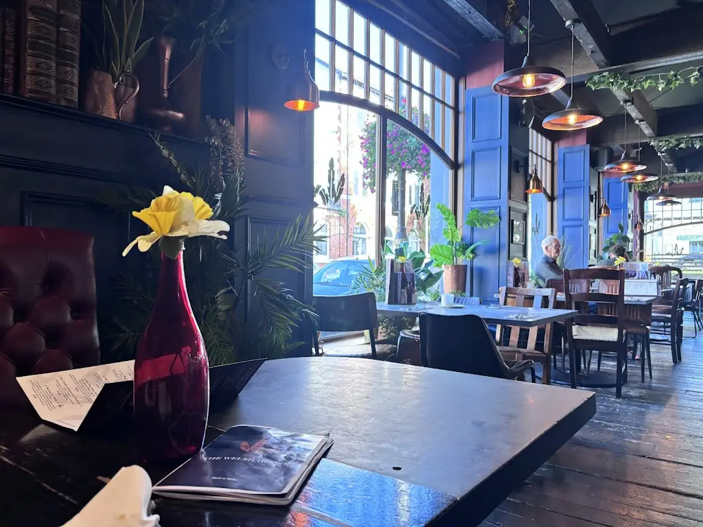 The Welsh House Neath Restaurant & Bar_Blaengwynfi_slider_image_3