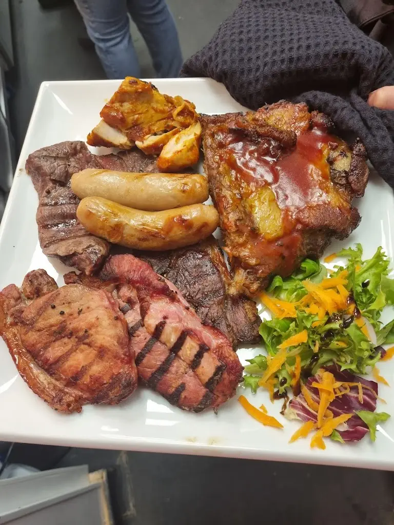 T-Bones Bar & Grill_Blaengwynfi_slider_image_2