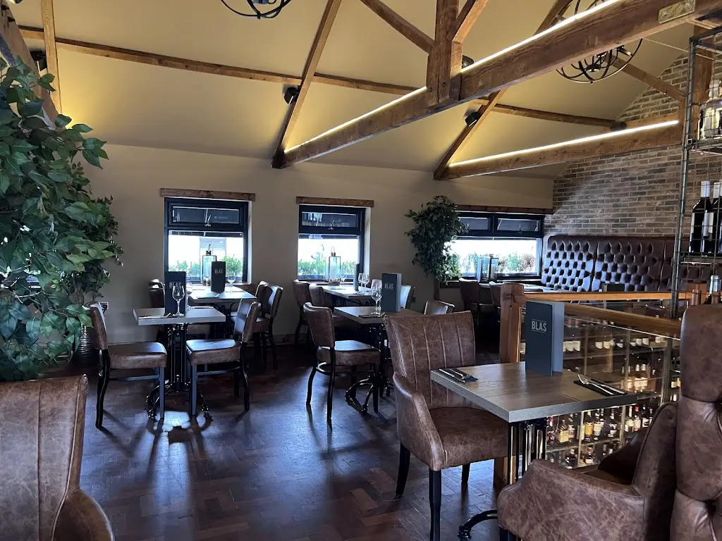 Blas_Ammanford_slider_image_3