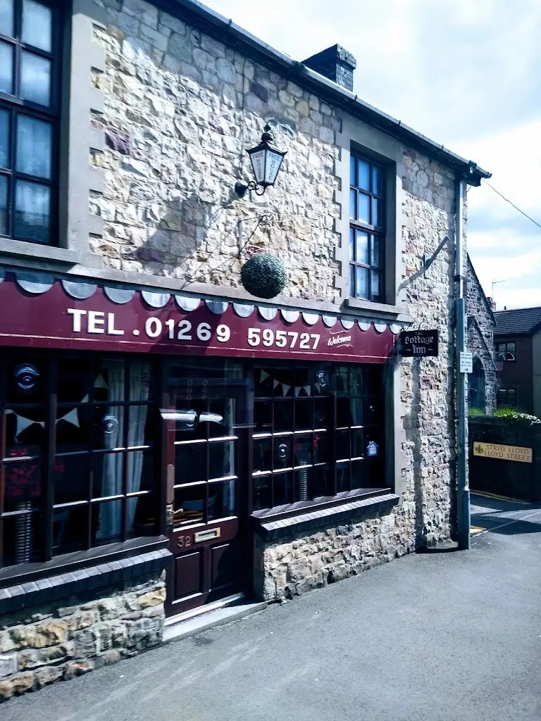 Cottage Inn restaurant in Ammanford