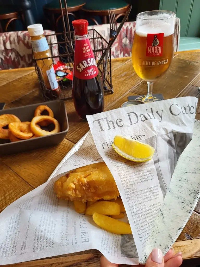 Barbora Šebestová_Old Cross Inn_Ammanford_review