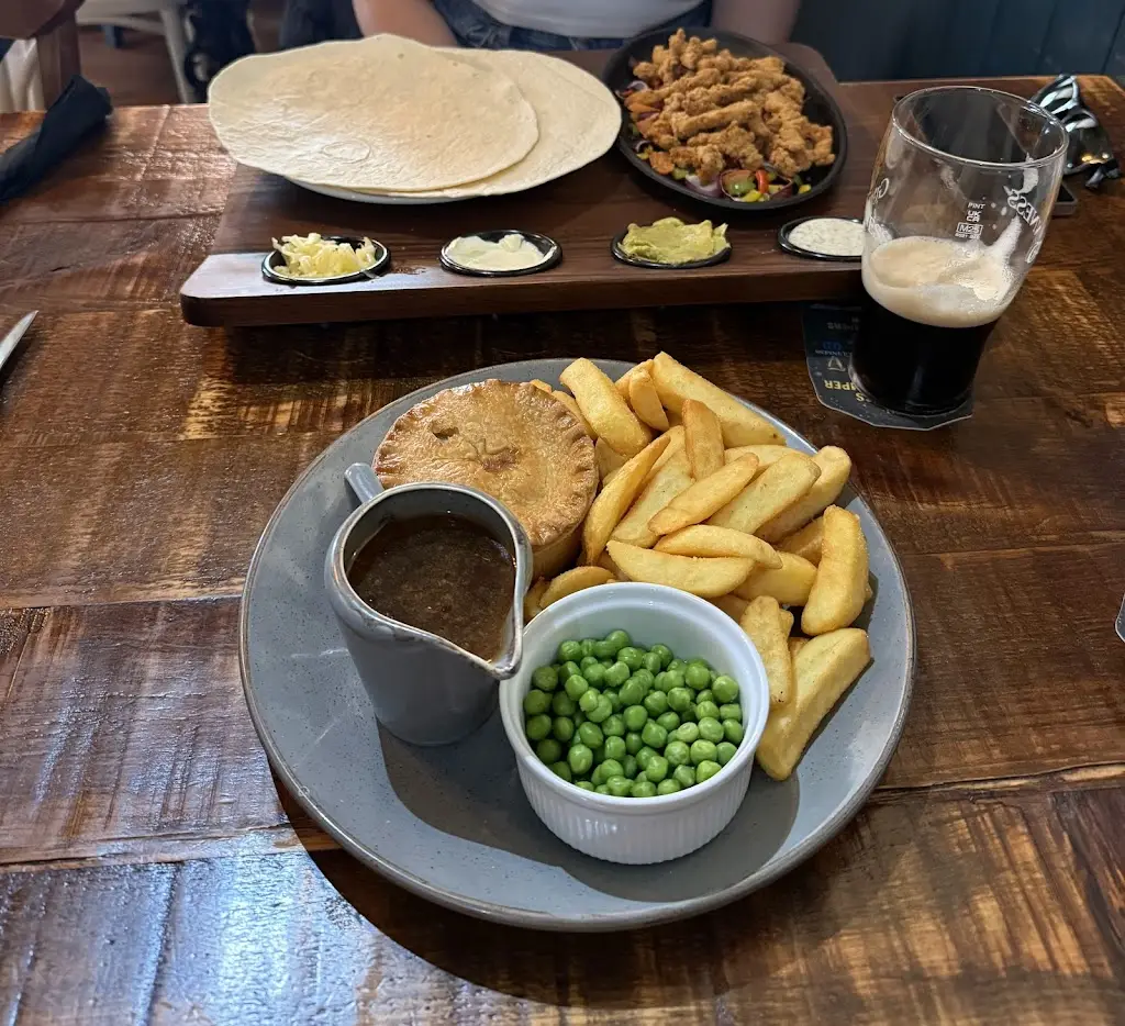 Shane Hayes_Old Cross Inn_Ammanford_review