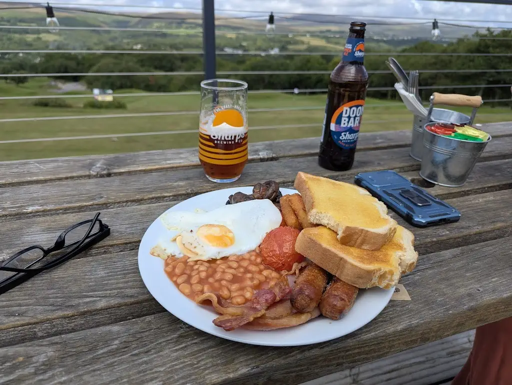 P_The kitchen at Garnant Golf Club_Ammanford_review
