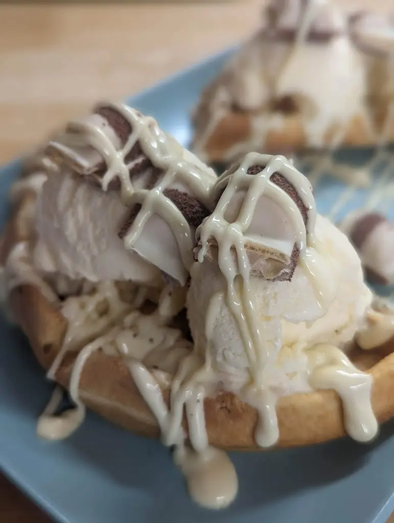 The Sweetie Hut_Ammanford_slider_image_3