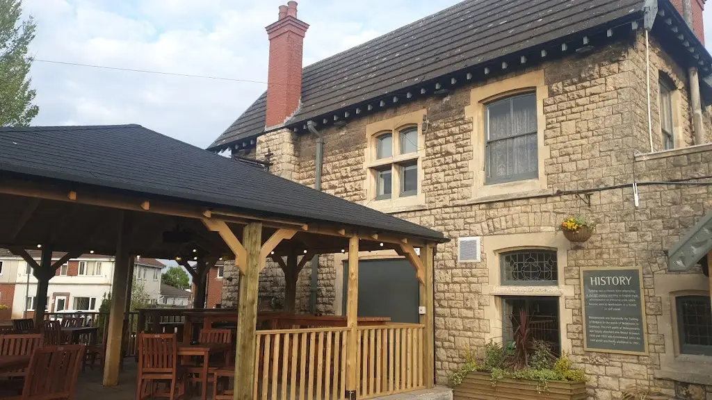 Tom_The Tythings_Bishopsworth_recensione