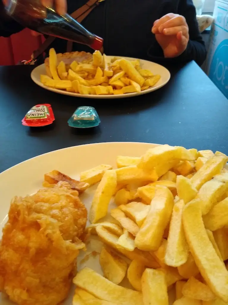 Menu_Crisp n fry_Ammanford_image_4