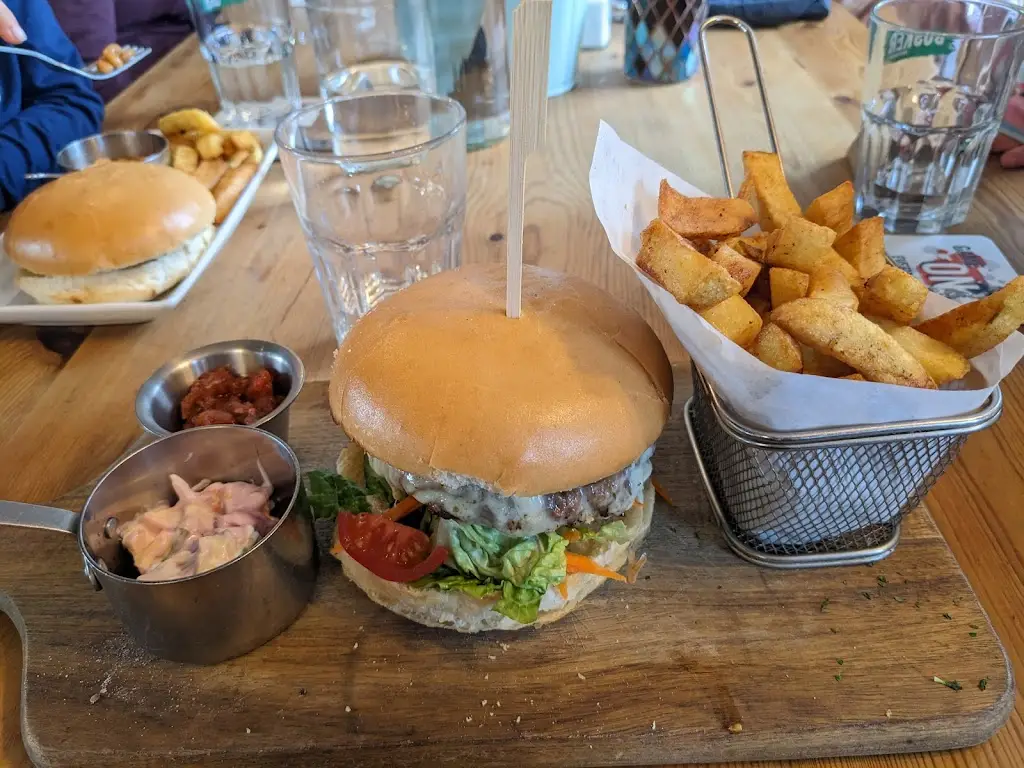 The Smiths Arms restaurant in Ammanford