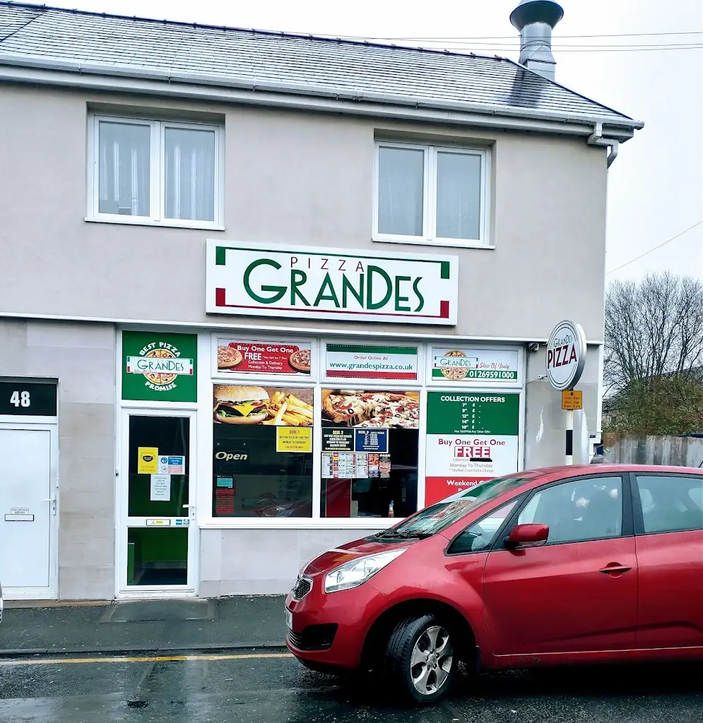 Grandes Pizza restaurant in Ammanford