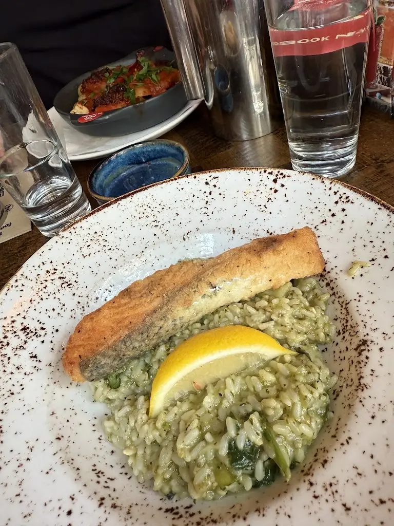 M Teodoro_Zizzi - Bow Street (Covent Garden)_Bow Street_reseña