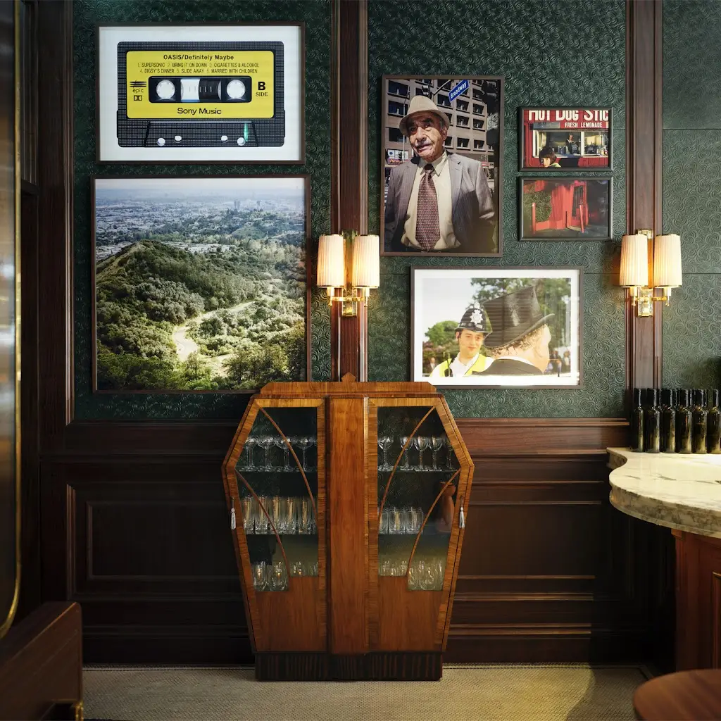 Side Hustle restaurante en Bow Street