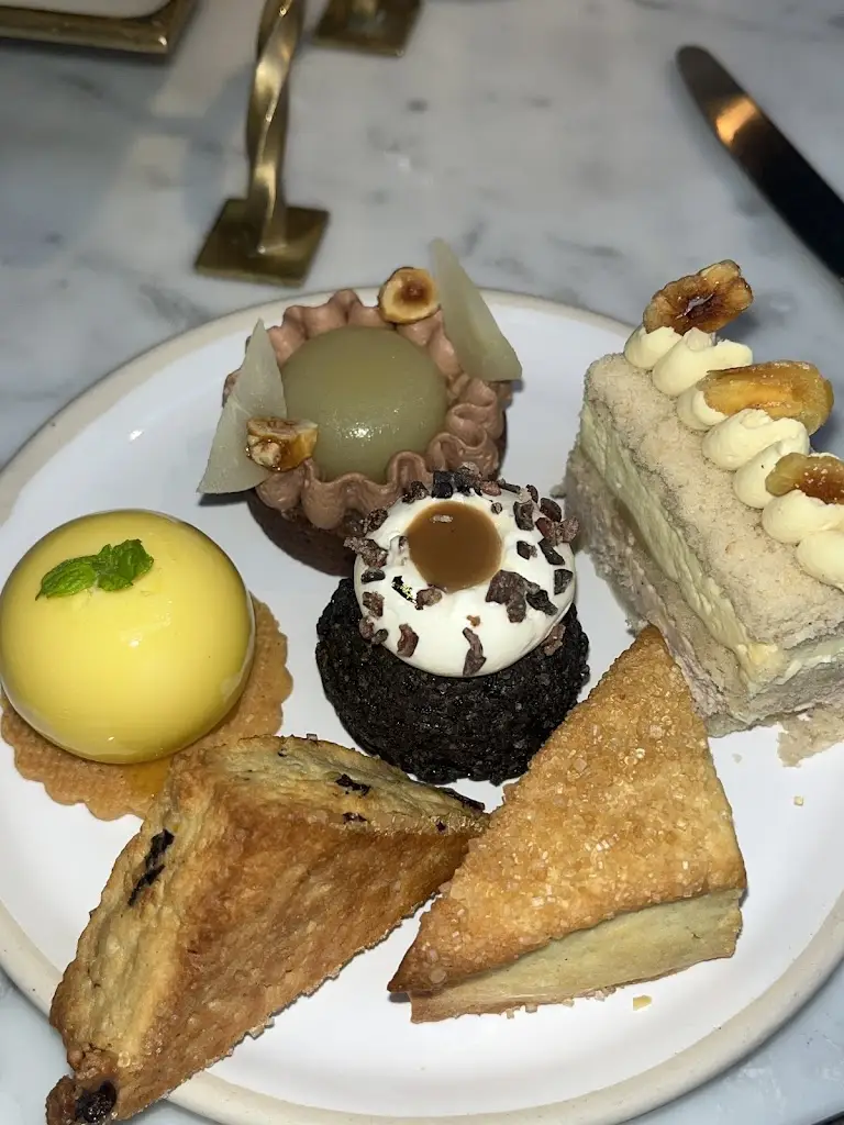 Jaena Yoder_Atrium Restaurant_Bow Street_review