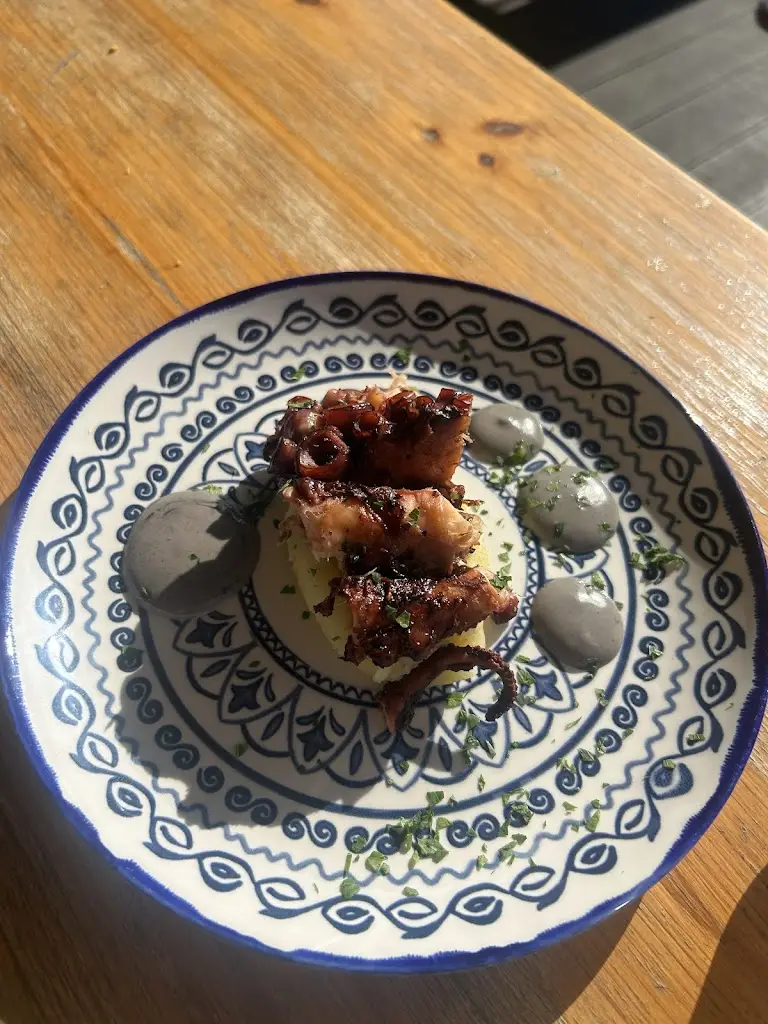 Meg Humphreys_Bomba Tapas & Cocktails_Bishopston_review