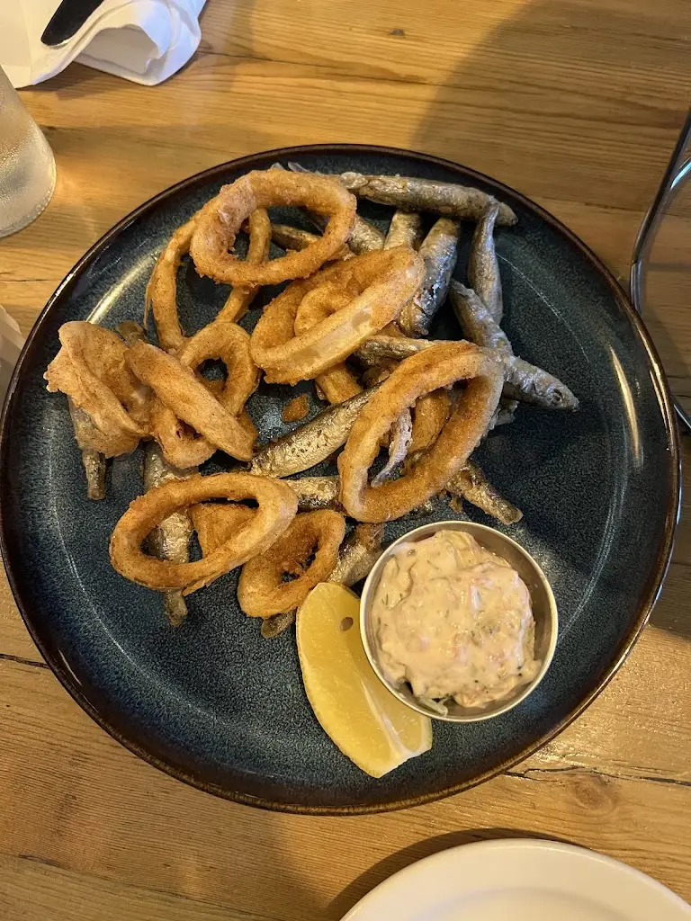 Lutfi M_Palomar_Bishopston_review