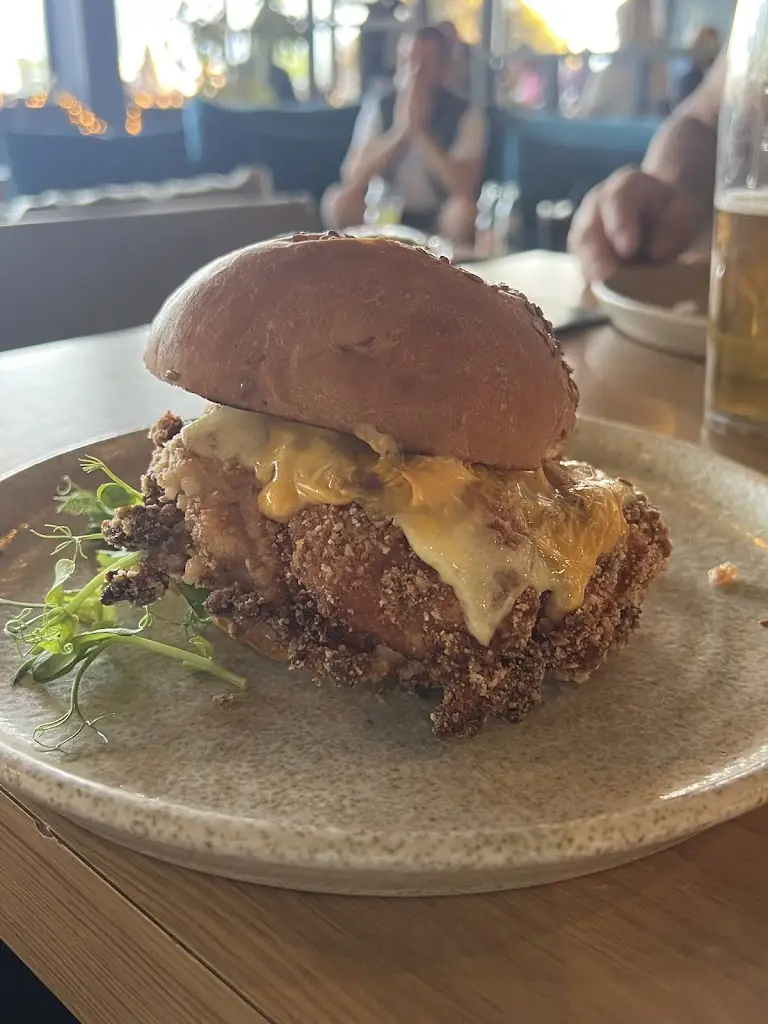 D Macnab_Hills_Brecon_review