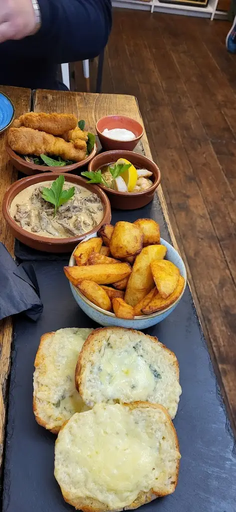 Menu_Hop In Beer and Gin_Brecon_image_7