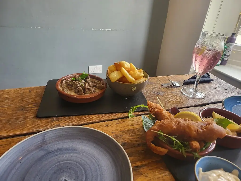 Menu_Hop In Beer and Gin_Brecon_image_9