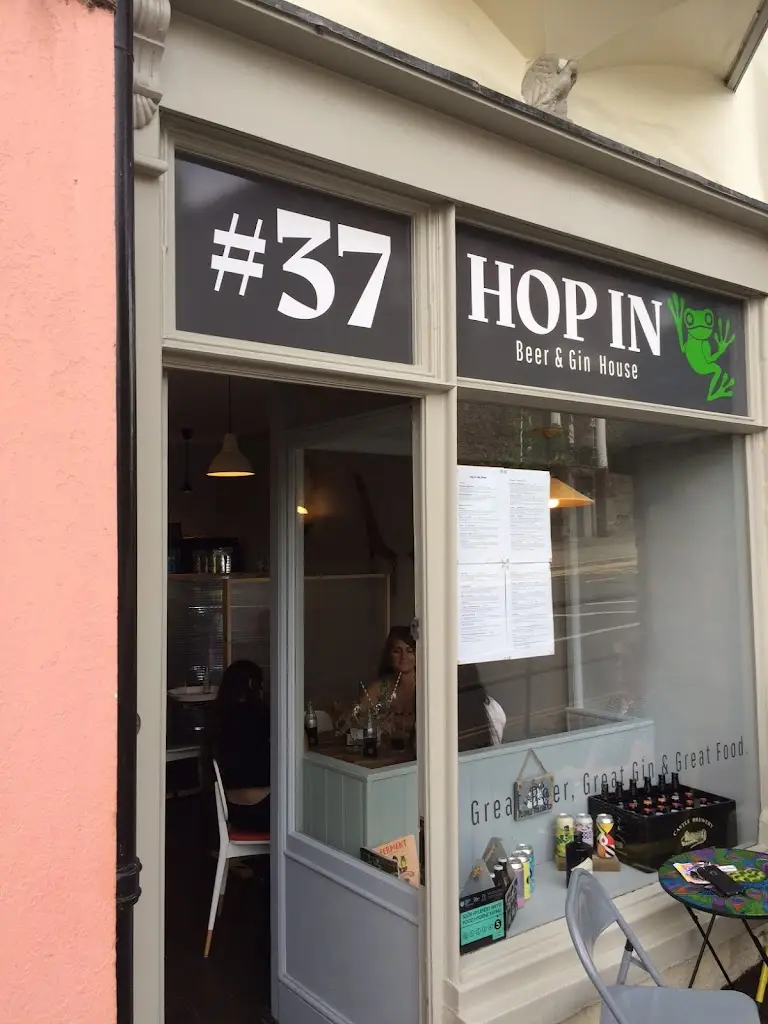 Hop In Beer and Gin restaurante en Brecon