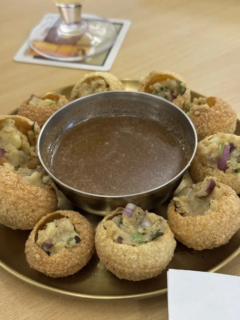 Johanna Asuncion_Gorkha & Khukuri_Brecon_review