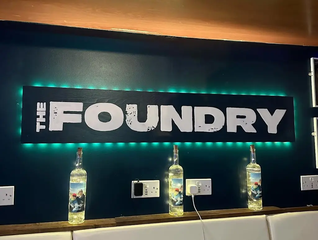 Polly Crossman_The Foundry Bar, kitchen and Music Venue_Brecon_review